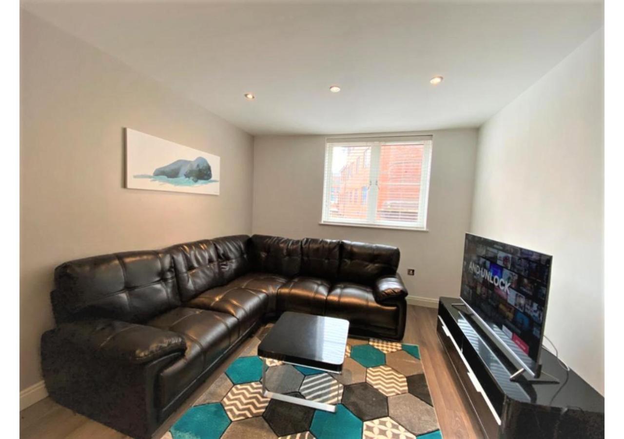 24-7 Secured City Centre Apartments With Free Underground Parking And Wifi Birmingham Eksteriør bilde