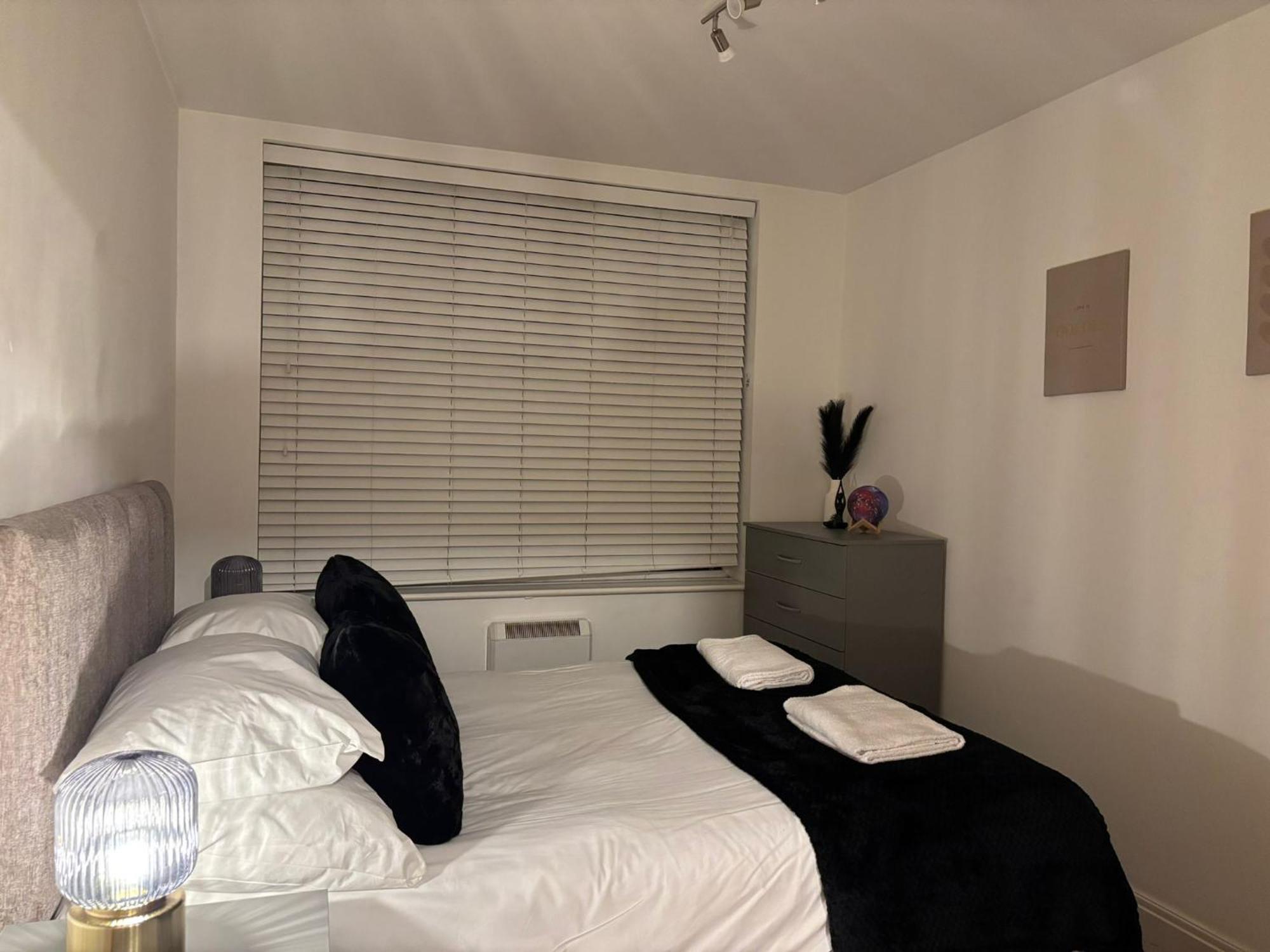 24-7 Secured City Centre Apartments With Free Underground Parking And Wifi Birmingham Eksteriør bilde