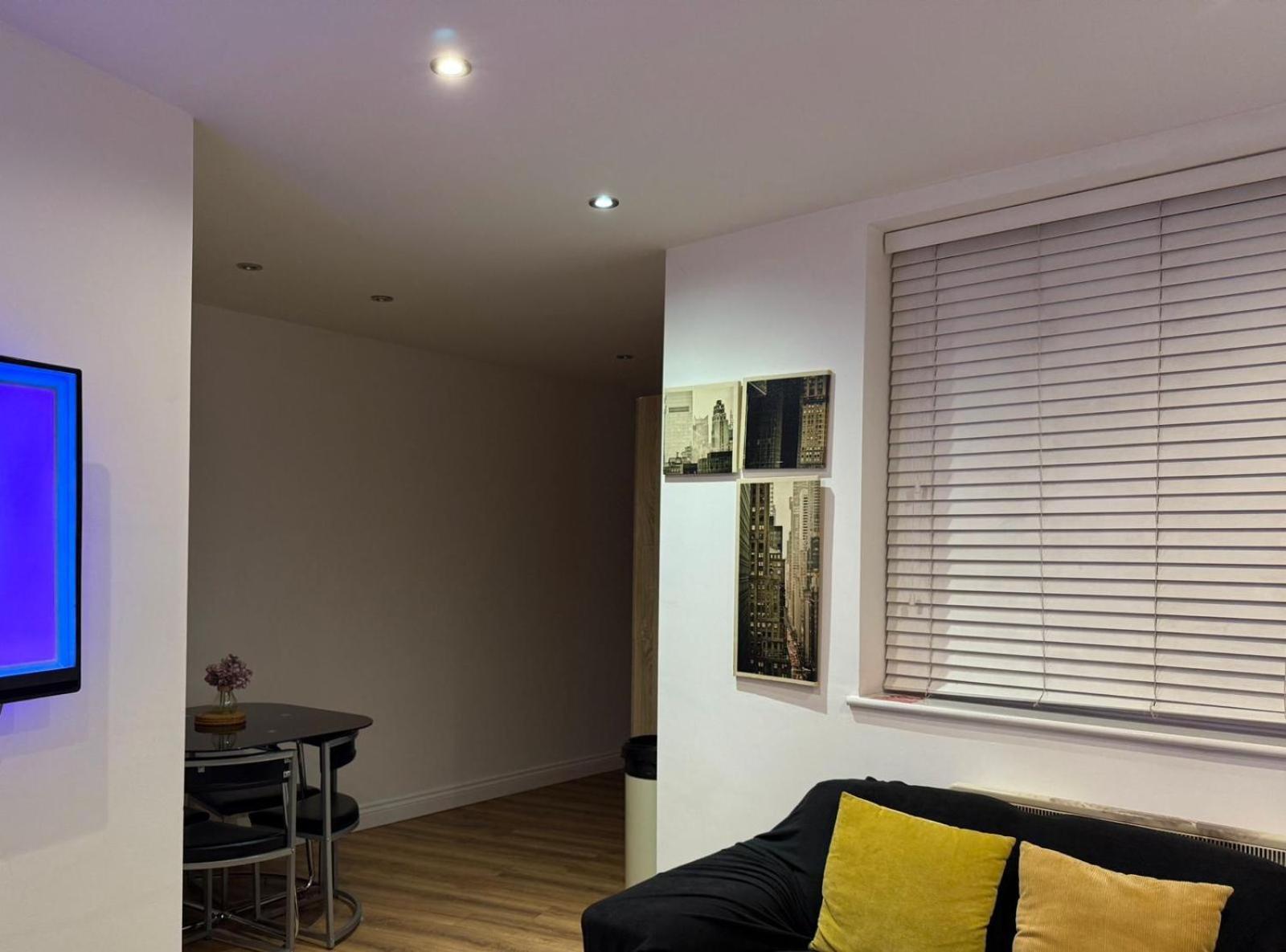 24-7 Secured City Centre Apartments With Free Underground Parking And Wifi Birmingham Eksteriør bilde